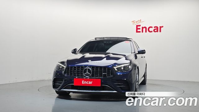 Mercedes-Benz E-Class 2022 — photo 3