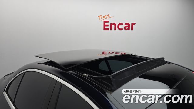 Mercedes-Benz E-Class 2022 — photo 17