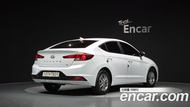 Hyundai AVANTE 2019 — photo 2
