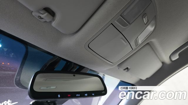 Hyundai AVANTE 2019 — photo 25