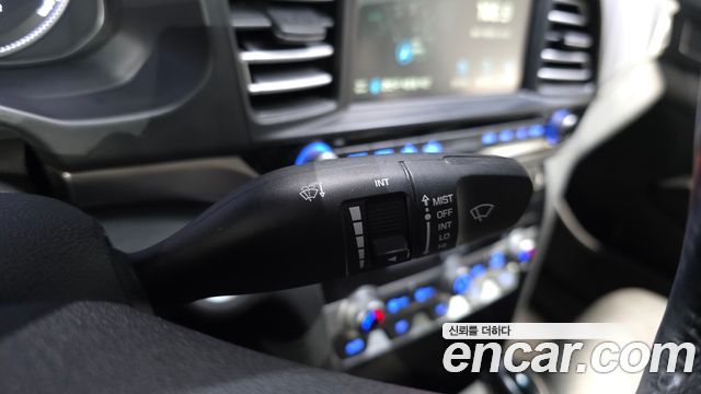 Hyundai AVANTE 2019 — photo 29