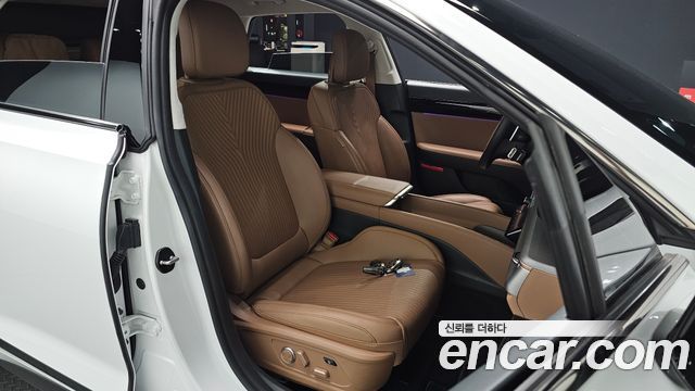 Hyundai Grandeur 2023 — photo 16