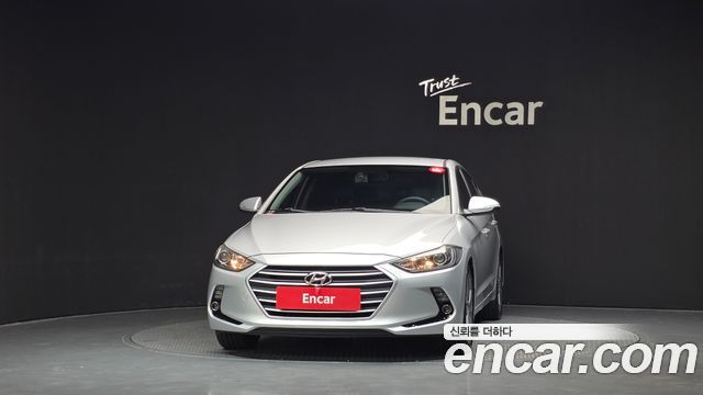 Hyundai AVANTE 2018 — photo 3