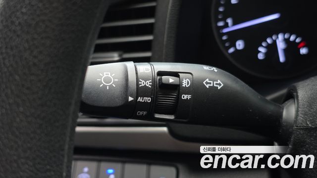 Hyundai AVANTE 2018 — photo 21