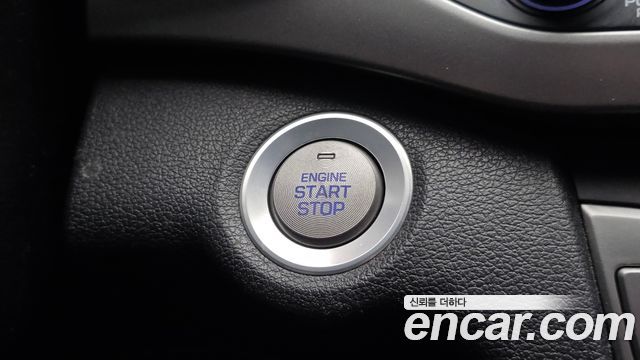 Hyundai AVANTE 2018 — photo 23