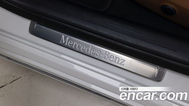 Mercedes-Benz E-Class 2026 — photo 12