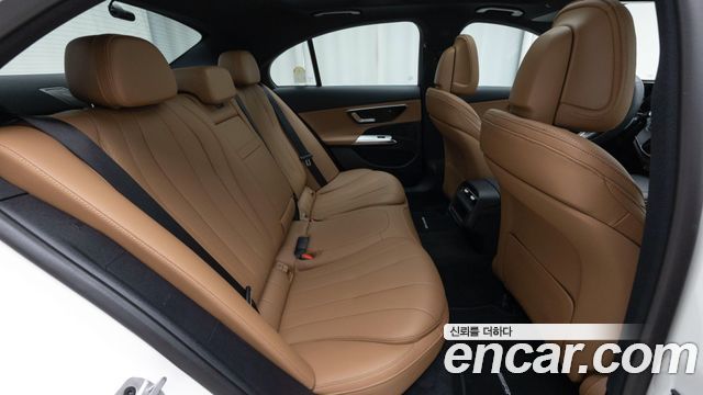 Mercedes-Benz E-Class 2026 — photo 15