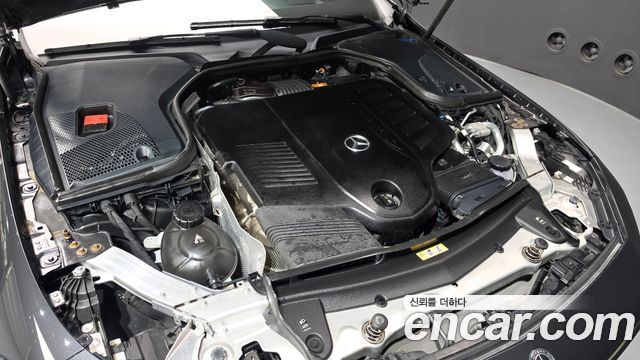 Mercedes-Benz CLS-Class 2021 — photo 6