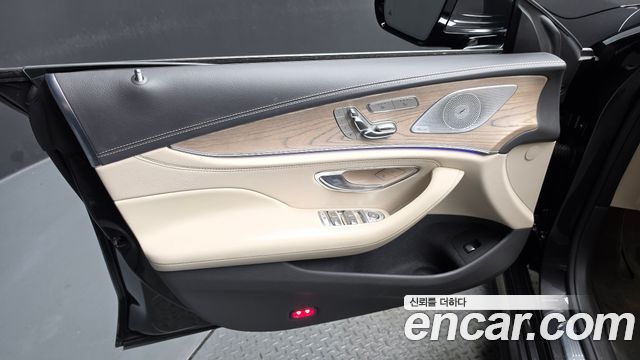 Mercedes-Benz CLS-Class 2021 — photo 14