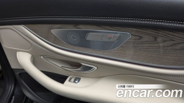 Mercedes-Benz CLS-Class 2021 — photo 29