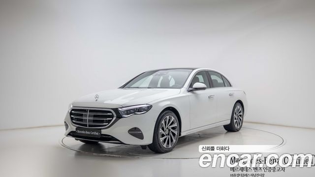 Mercedes-Benz E-Class 2026 — photo 1