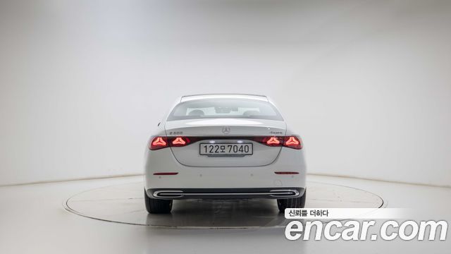 Mercedes-Benz E-Class 2026 — photo 4