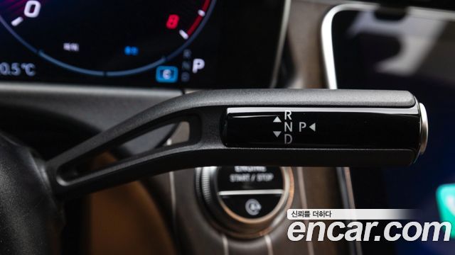 Mercedes-Benz E-Class 2026 — photo 9