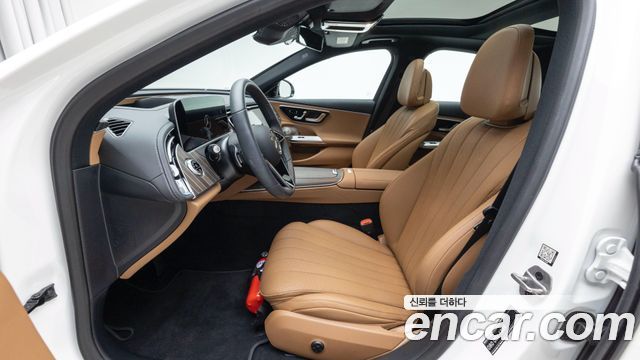 Mercedes-Benz E-Class 2026 — photo 10