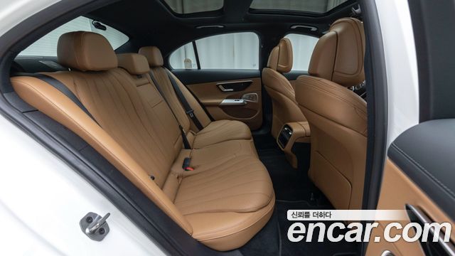 Mercedes-Benz E-Class 2026 — photo 15