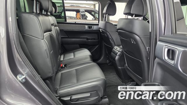 Hyundai Santafe 2024 — photo 17
