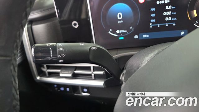 Hyundai Santafe 2024 — photo 28