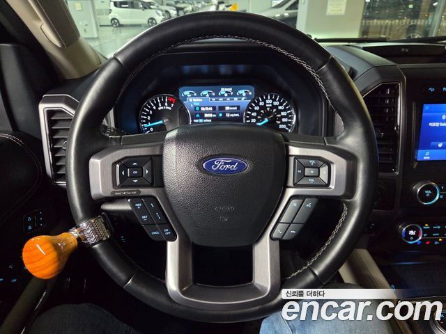 Ford Expedition 2021 — photo 11