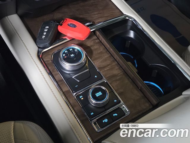 Ford Expedition 2021 — photo 16
