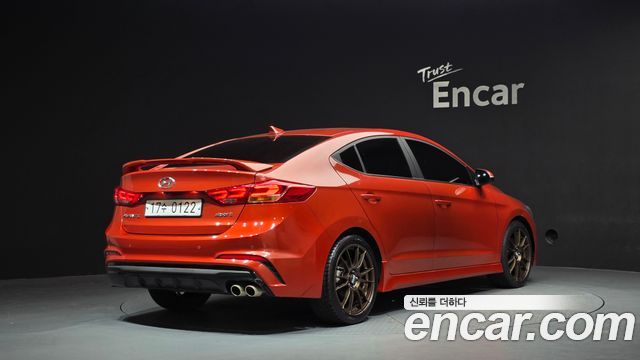 Hyundai AVANTE 2017 — photo 2