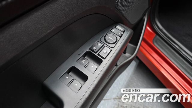 Hyundai AVANTE 2017 — photo 27