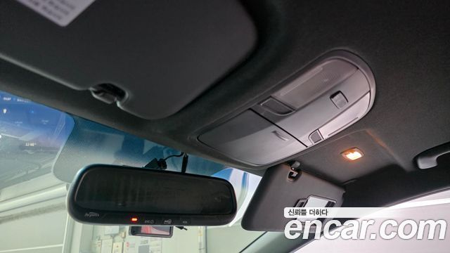 Hyundai AVANTE 2017 — photo 28