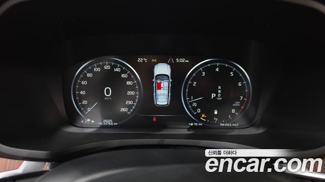 Volvo V60 2022 — photo 11