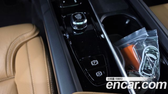Volvo V60 2022 — photo 22