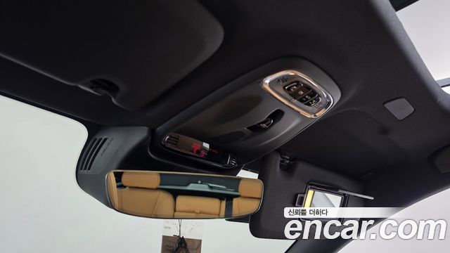 Volvo V60 2022 — photo 26