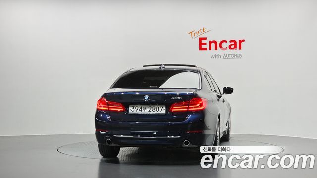BMW 5-Series 2020 — photo 4