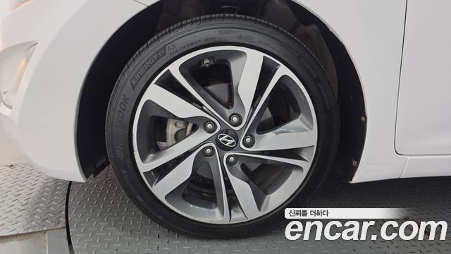 Hyundai AVANTE 2014 — photo 5