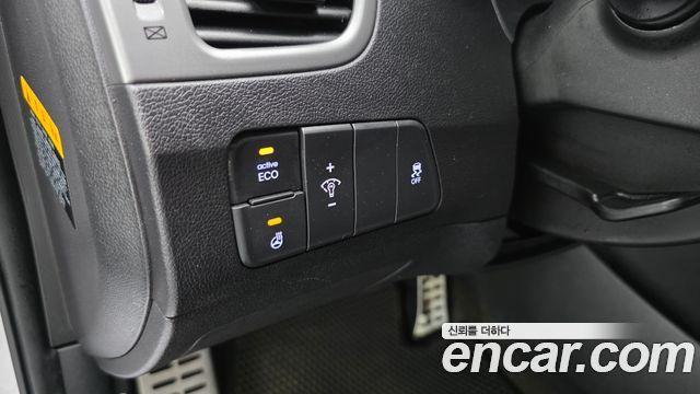 Hyundai AVANTE 2014 — photo 14