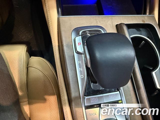Kia K9 2023 — photo 8