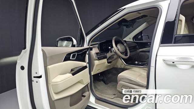 Kia Canival 2023 — photo 13