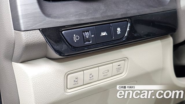 Kia Canival 2023 — photo 19