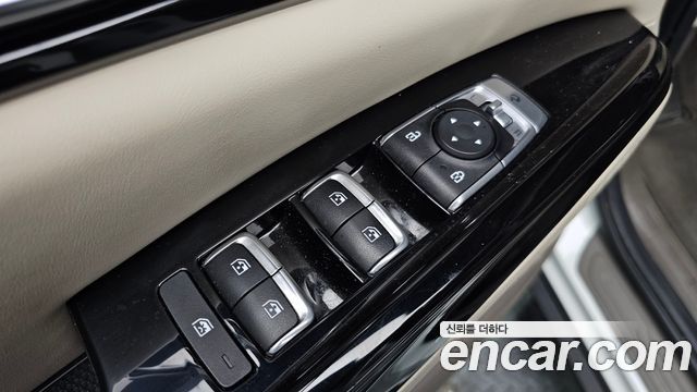 Kia Canival 2023 — photo 20