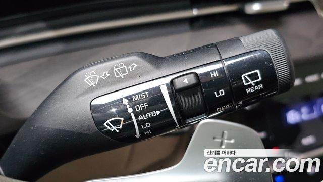 Kia Canival 2023 — photo 23