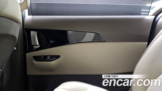 Kia Canival 2023 — photo 15