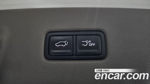 Kia Canival 2023 — photo 33