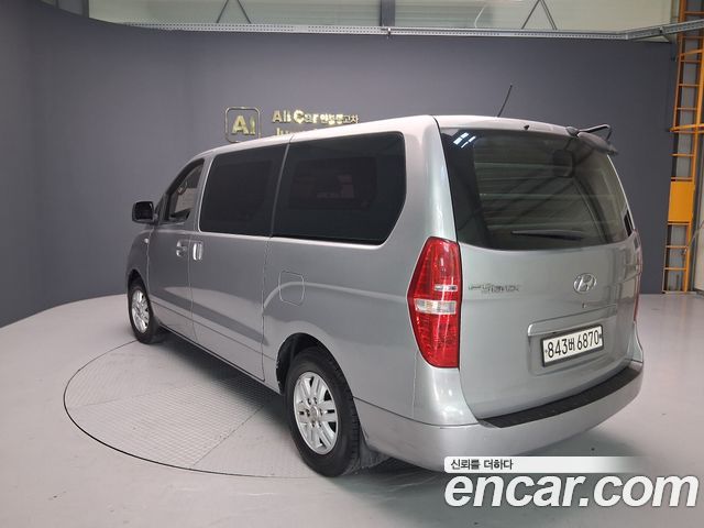 Hyundai Starex 2017 — photo 7
