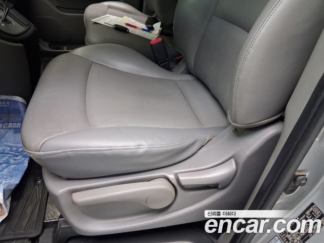 Hyundai Starex 2017 — photo 17