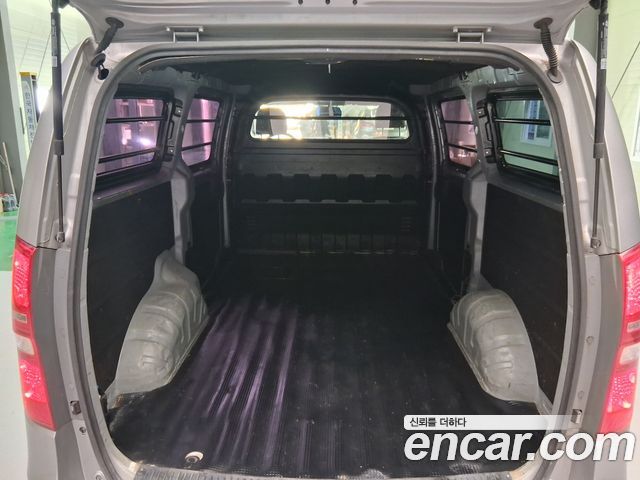 Hyundai Starex 2017 — photo 20
