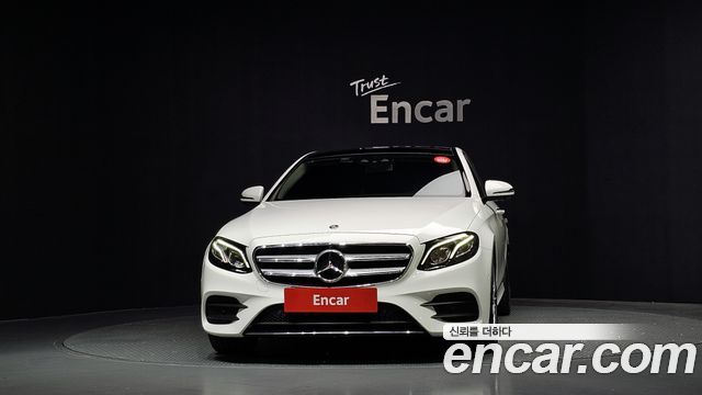 Mercedes-Benz E-Class 2017 — photo 3