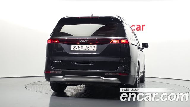 Kia Canival 2023 — photo 4