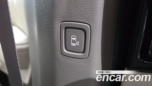 Kia Canival 2023 — photo 33