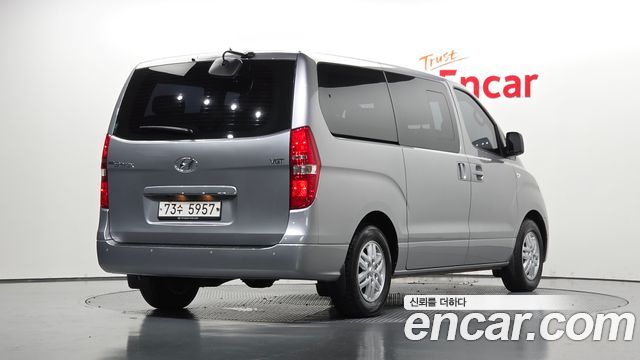 Hyundai Starex 2018 — photo 2