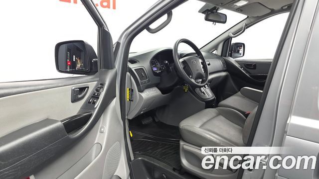 Hyundai Starex 2018 — photo 13