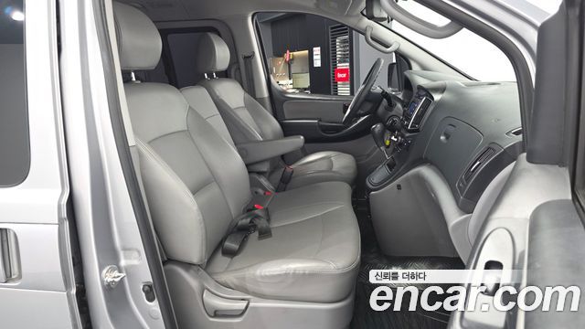 Hyundai Starex 2018 — photo 17
