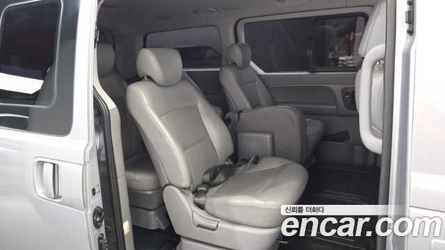 Hyundai Starex 2018 — photo 18
