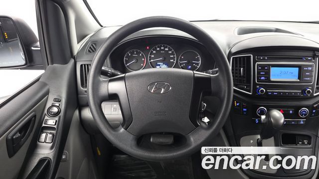Hyundai Starex 2018 — photo 19